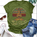 Jeg er for det meste Fred, Kærlighed og Lys og en smule Go Yoga T-Shirt