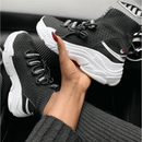 DB Haj Sneakers